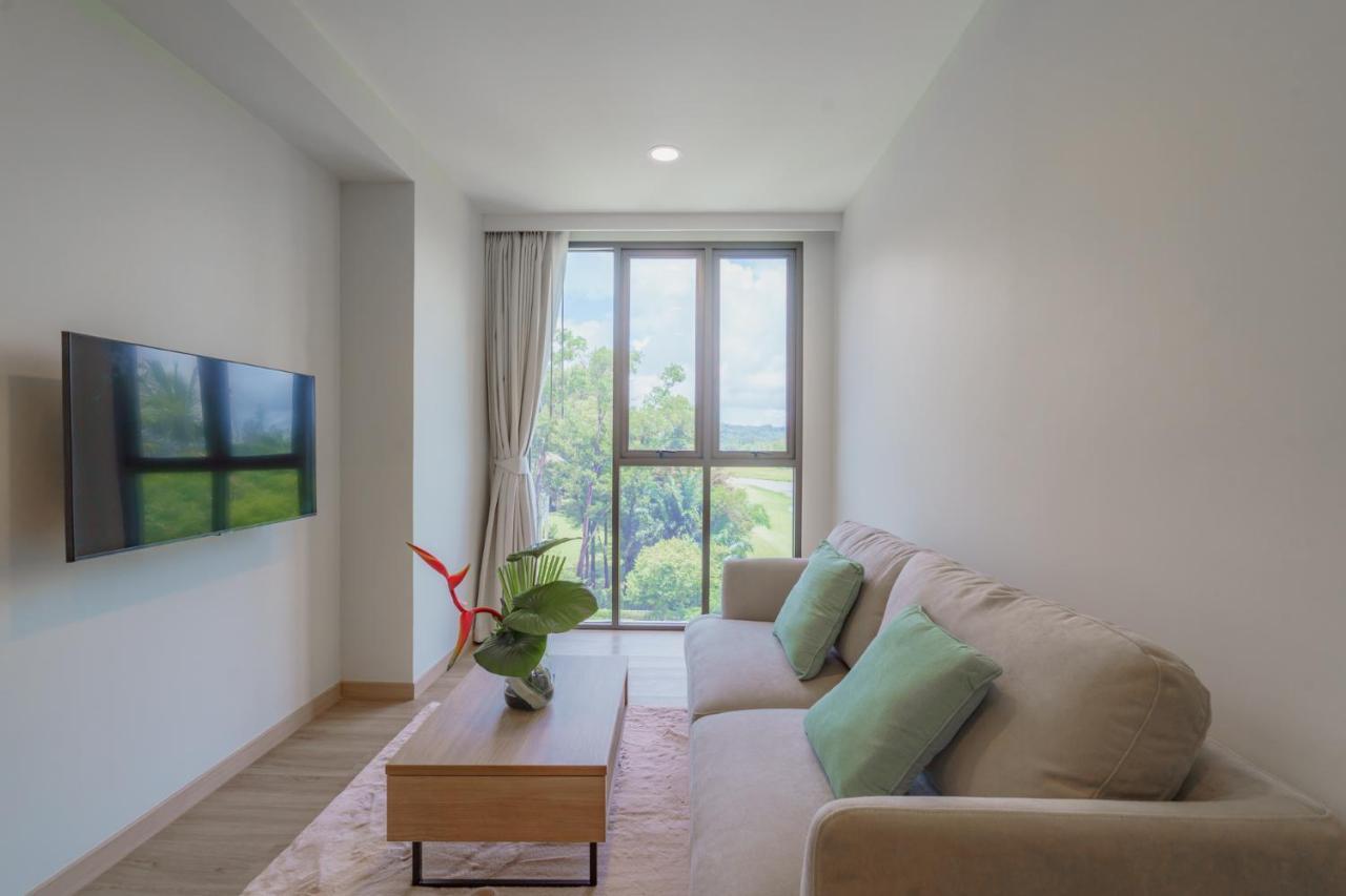 Skypark Apartments By Laguna Phuket Pantai Bang Tao Bagian luar foto