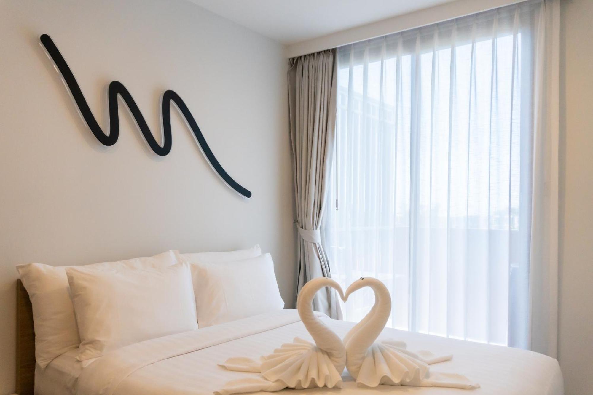 Skypark Apartments By Laguna Phuket Pantai Bang Tao Bagian luar foto
