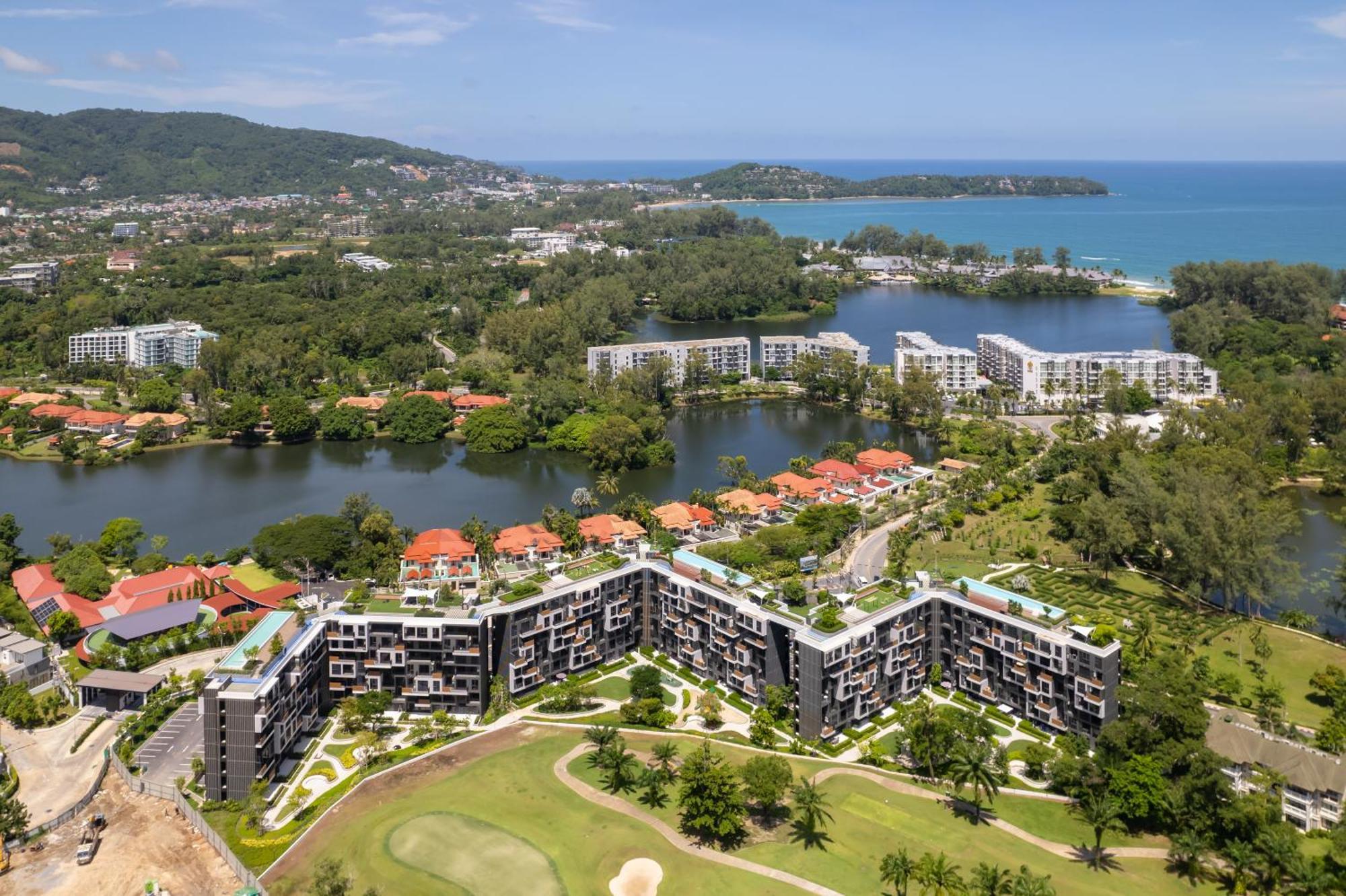 Skypark Apartments By Laguna Phuket Pantai Bang Tao Bagian luar foto